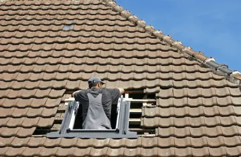 Pose de velux - Saint-Laurent-d'Arce